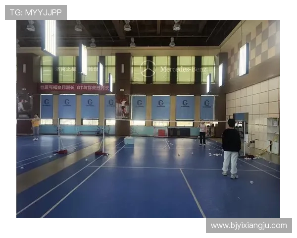 深圳羽毛球队的节奏与发展探索聚焦羽毛球运动的未来与挑战 深圳羽毛球队的节奏与发展探索聚焦羽毛球运动的未来与挑战