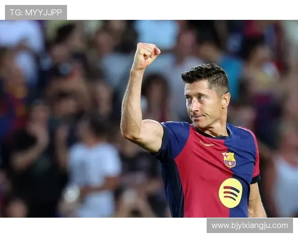 莱万重返德甲对决旧主拜仁球迷怒斥其背叛与忘恩负义