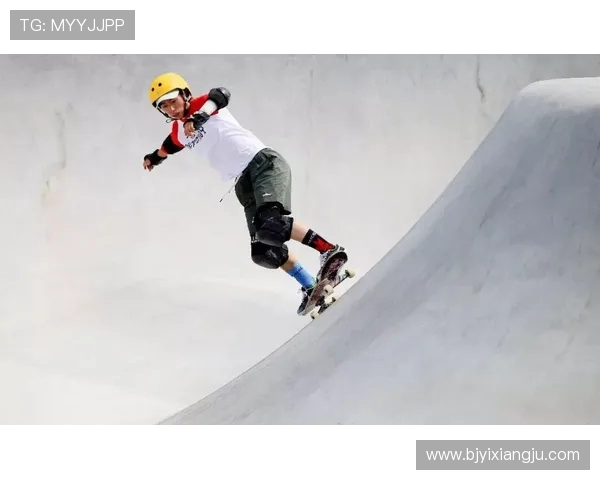 重庆滑板队在极限运动联赛中以66分稳居积分榜首位